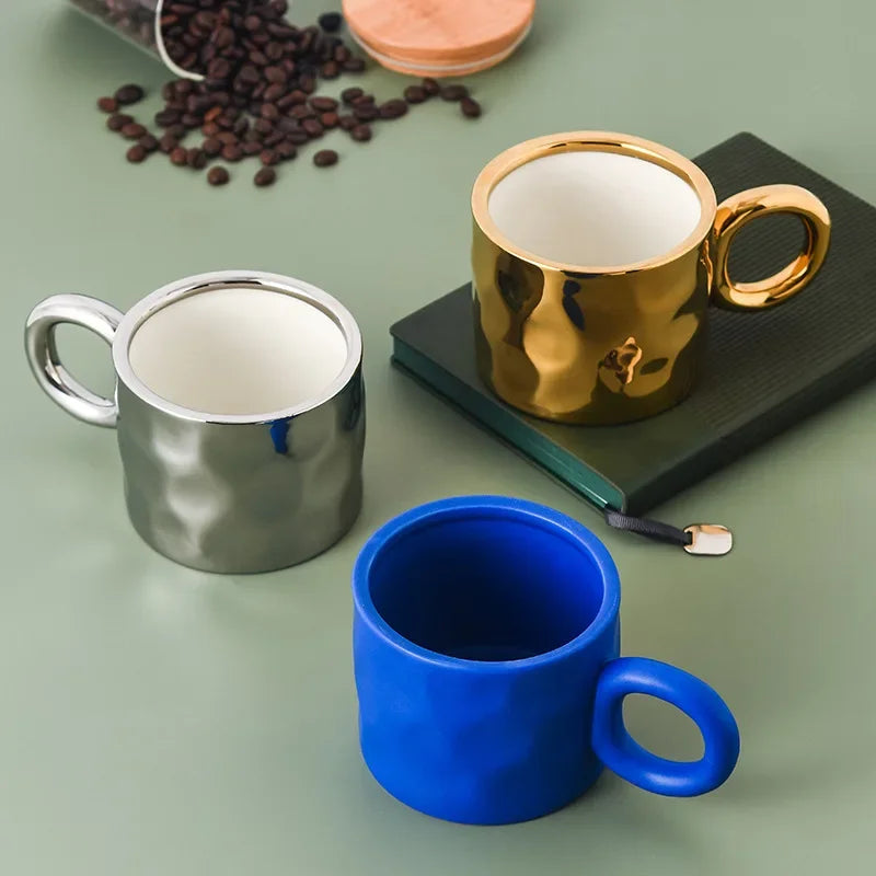 Caneca Cerâmica Orgânica com Alça Redonda