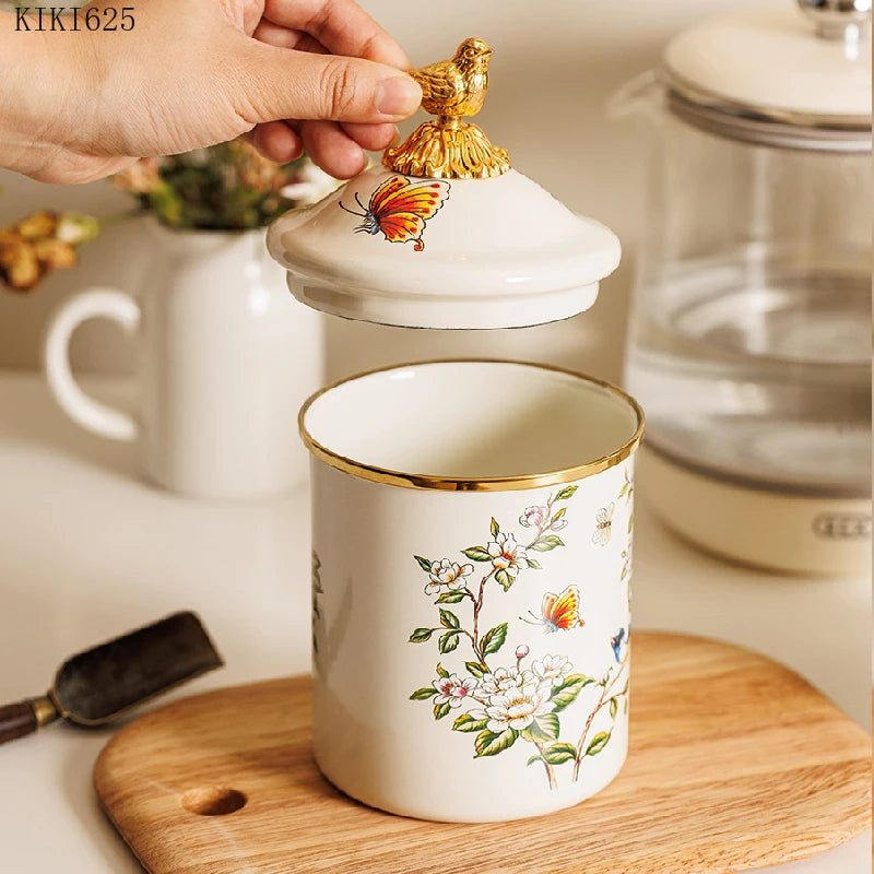 Pote Decorativo – Cerâmica Floral com Tampa Ornamental Dourada