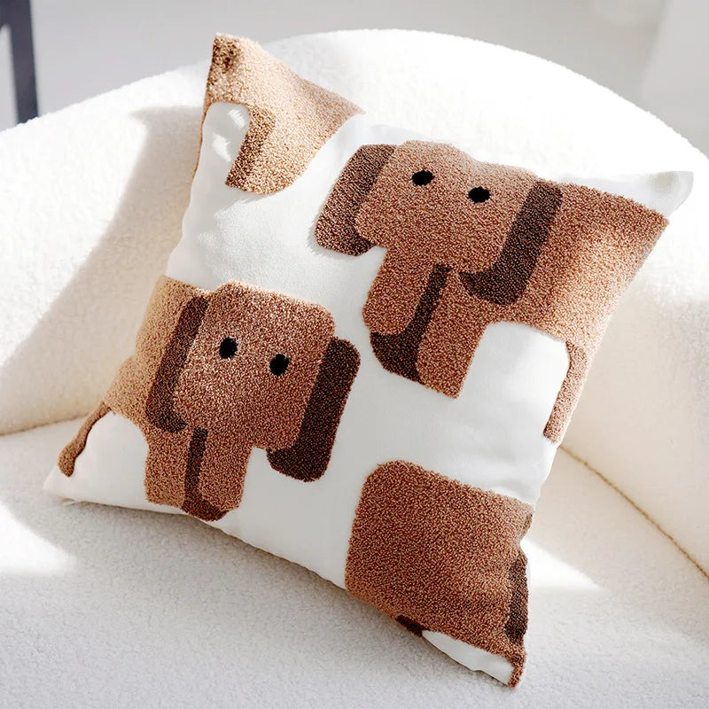 Capa Almofada Decorativa Infantil – Estampa de animais em Textura Bouclé