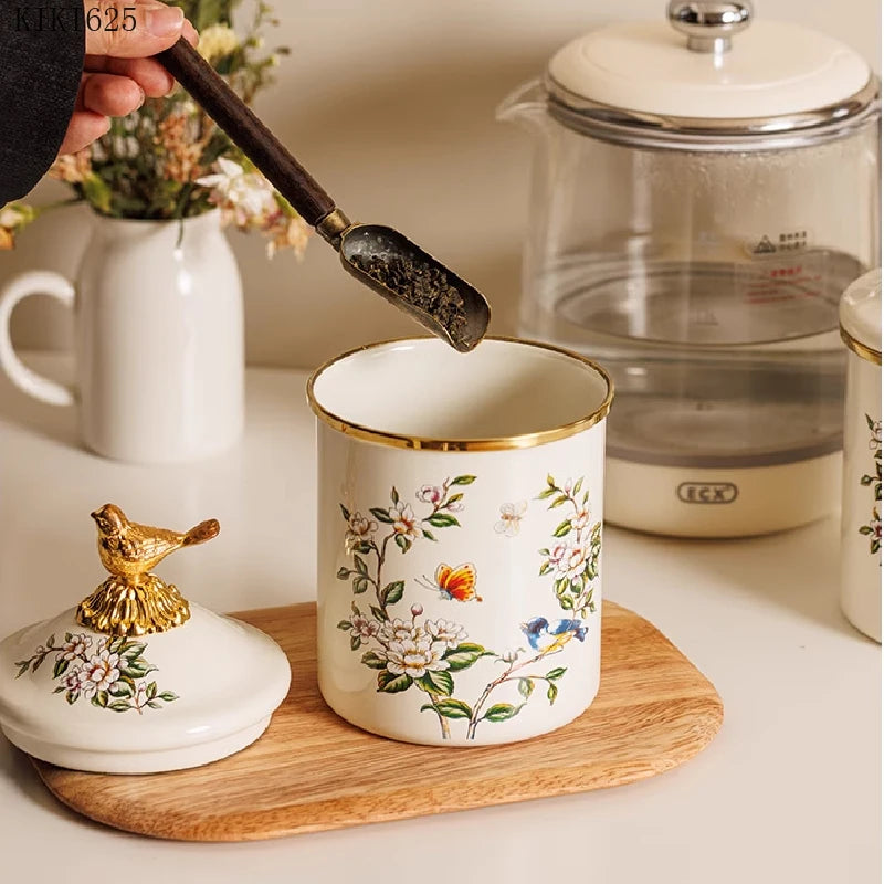 Pote Decorativo – Cerâmica Floral com Tampa Ornamental Dourada