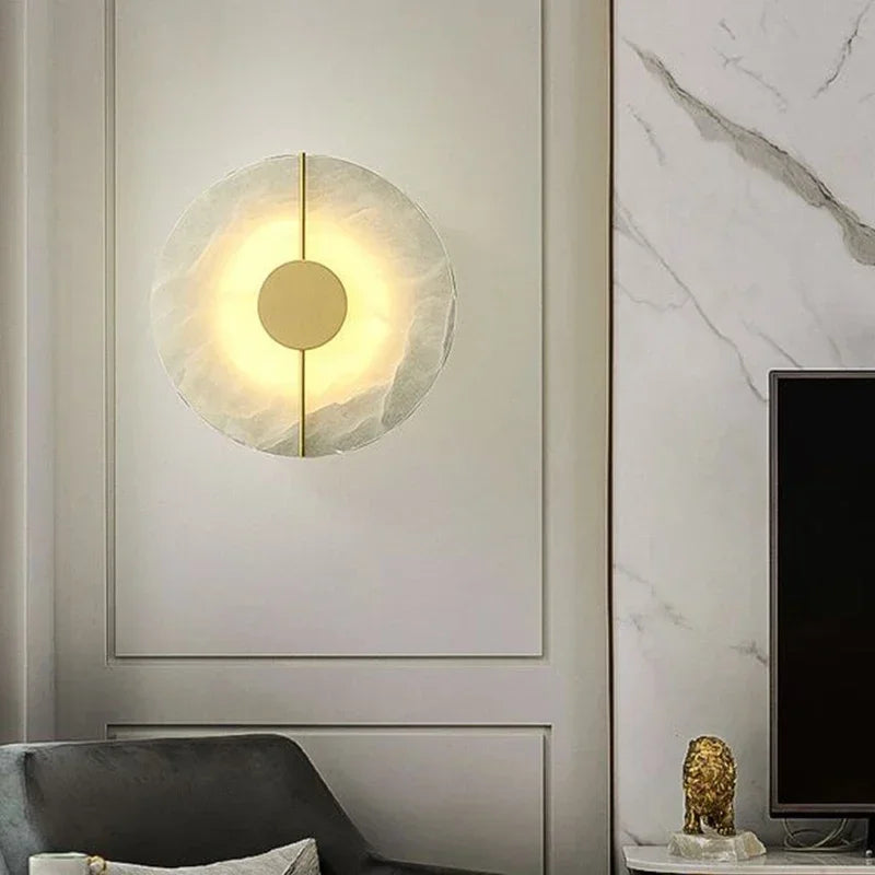 Arandela Efeito Mármore com Detalhe Dourado