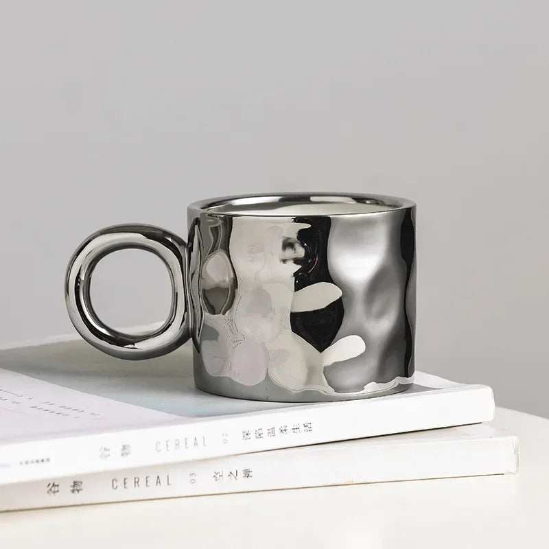Caneca Cerâmica Orgânica com Alça Redonda